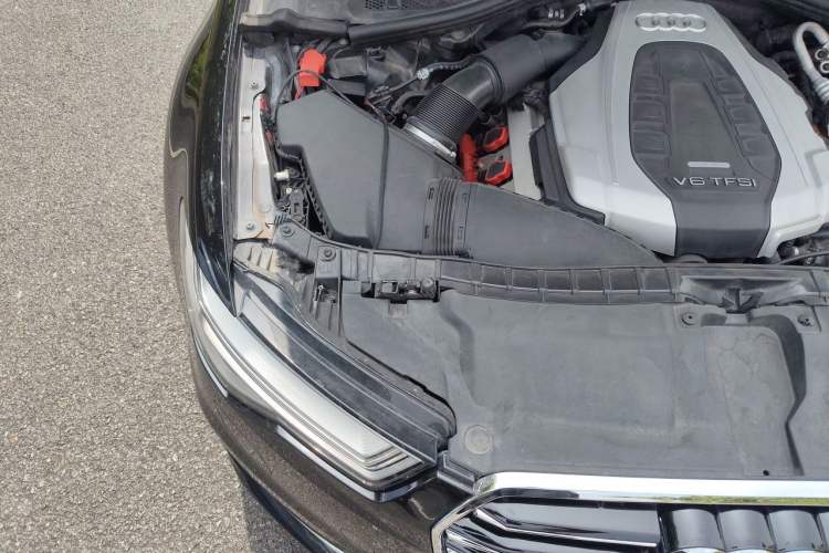 Used Audi A6L 2017 45 TFSI quattro Sport Edition Engine Bay Right