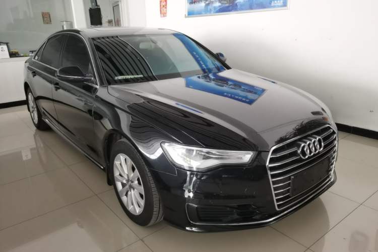 Used Audi A6L 2017 TFSI Technology Edition Front Right 45 Deg