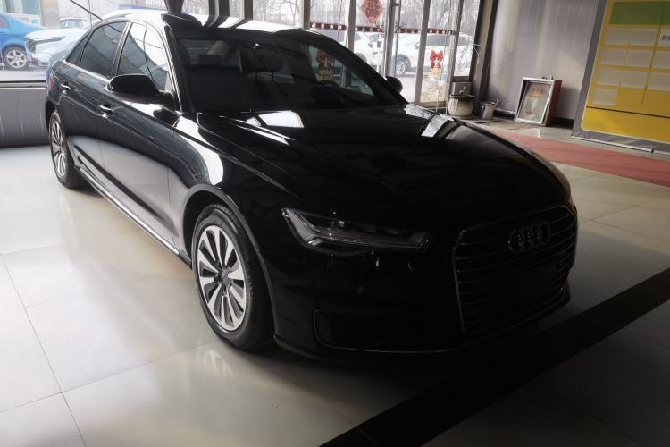 Used Audi A6L 2017 TFSI Comfort Model Front Right 45 Deg