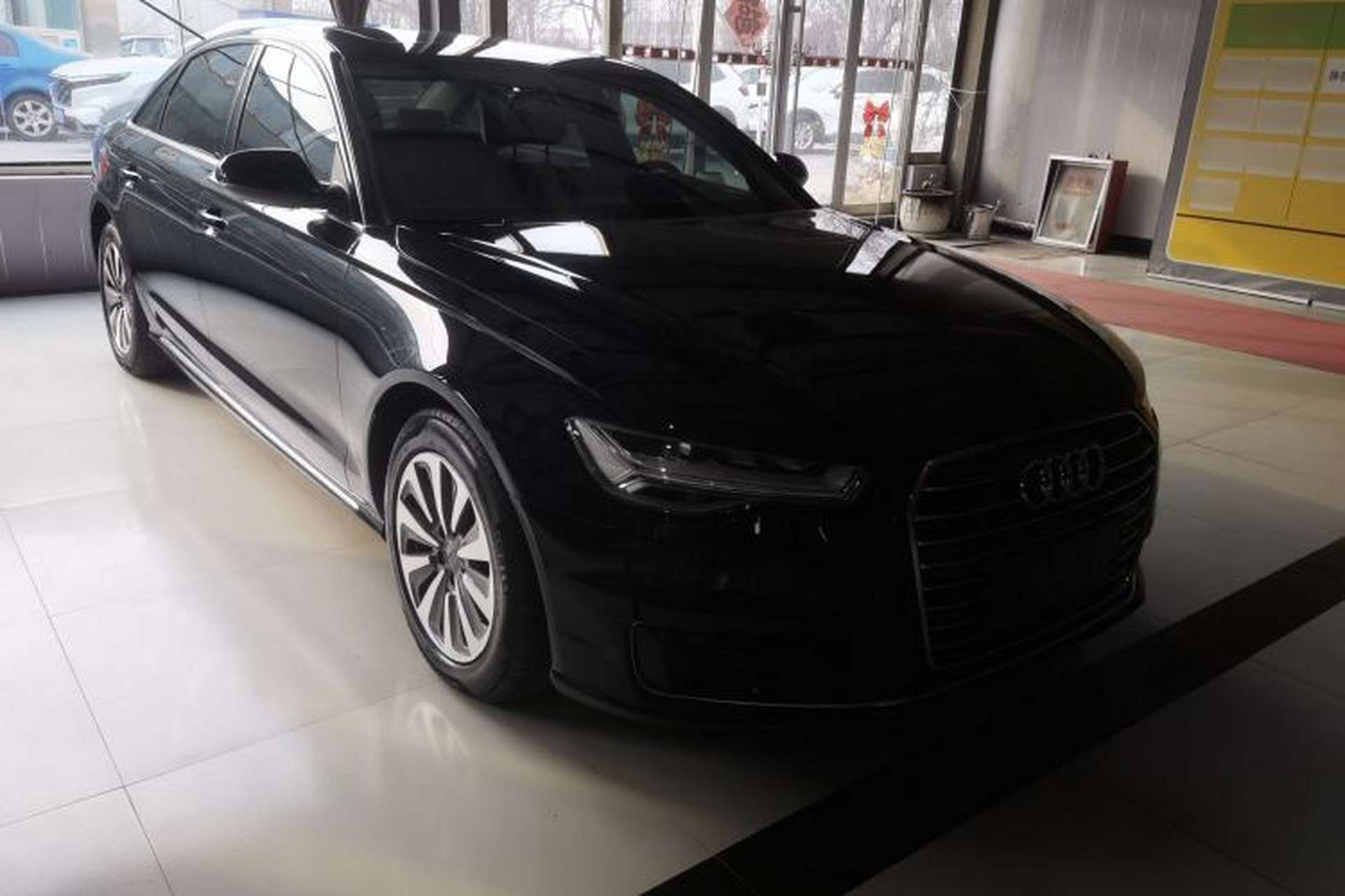 Used Audi A6L 2017 TFSI Comfort Model Front Right 45 Deg