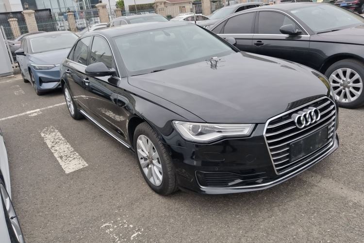 Used Audi A6L 2017 TFSI Technology Edition Front Right 45 Deg