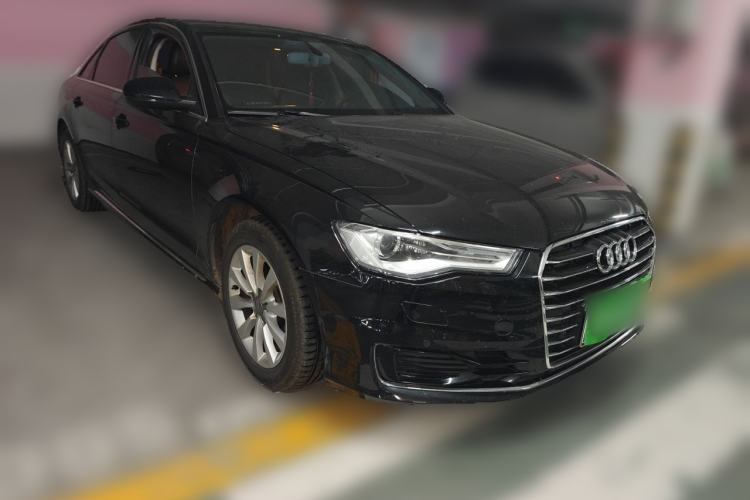 Used Audi A6L 2017 TFSI Technology Edition Front Right 45 Deg