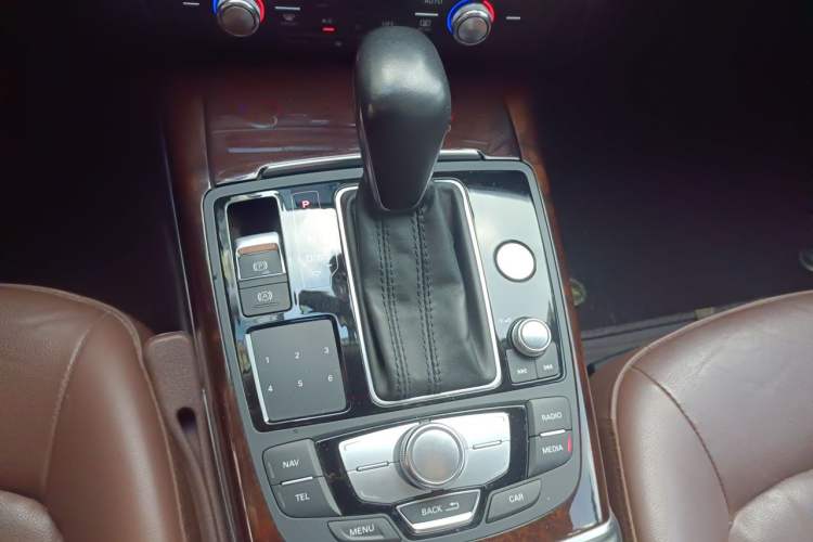 Used Audi A6L 2017 30 FSI Comfort Model Gear Lever
