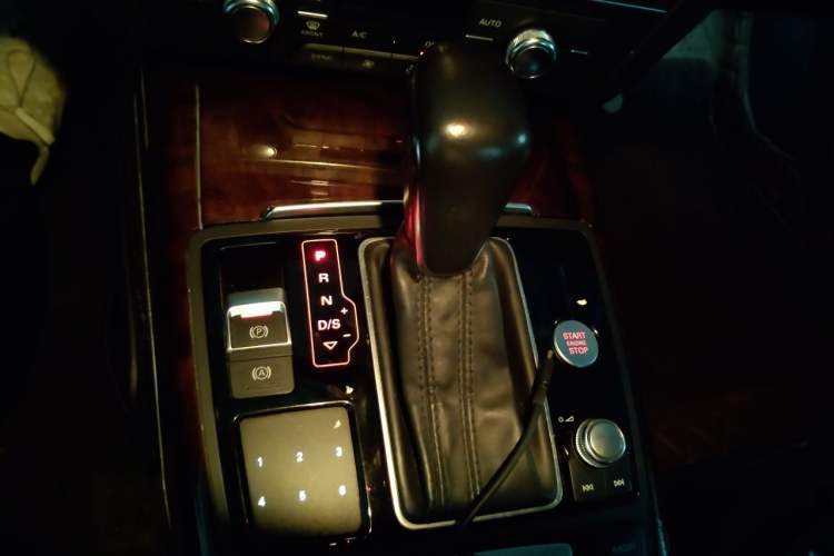 Used Audi A6L 2017 30 FSI Comfort Model Gear Lever