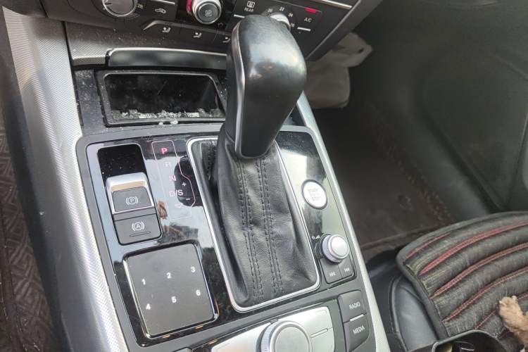 Used Audi A6L 2017 TFSI Technology Edition Gear Lever