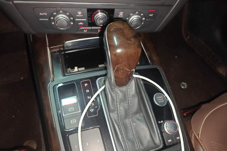 Used Audi A6L 2017 TFSI Technology Edition Gear Lever
