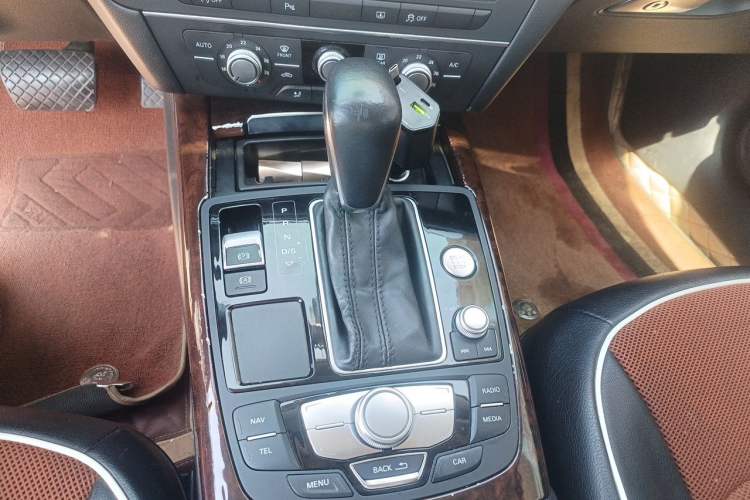 Used Audi A6L 2017 TFSI Technology Edition Gear Lever