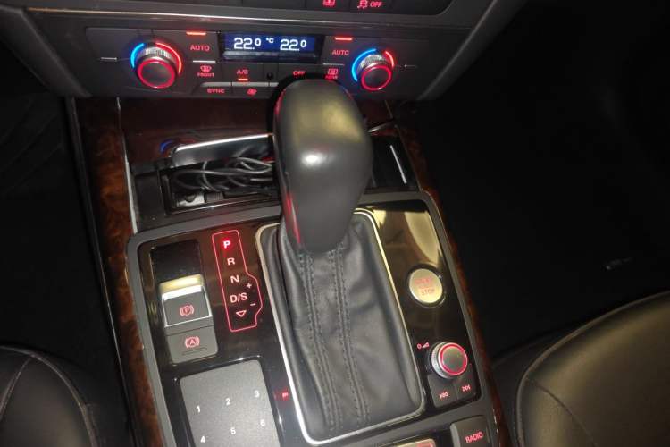 Used Audi A6L 2017 30 FSI Comfort Model Gear Lever