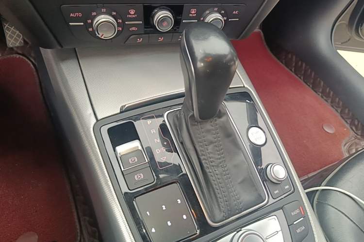 Used Audi A6L 2017 TFSI Technology Edition Gear Lever