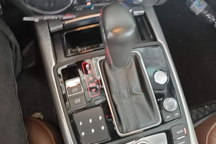 Used Audi A6L  Gear Lever