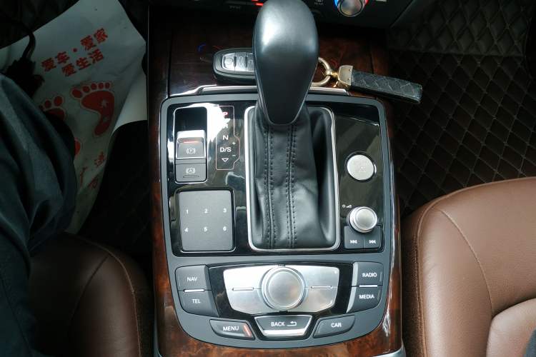 Used Audi A6L 2017 30 FSI Comfort Model Gear Lever