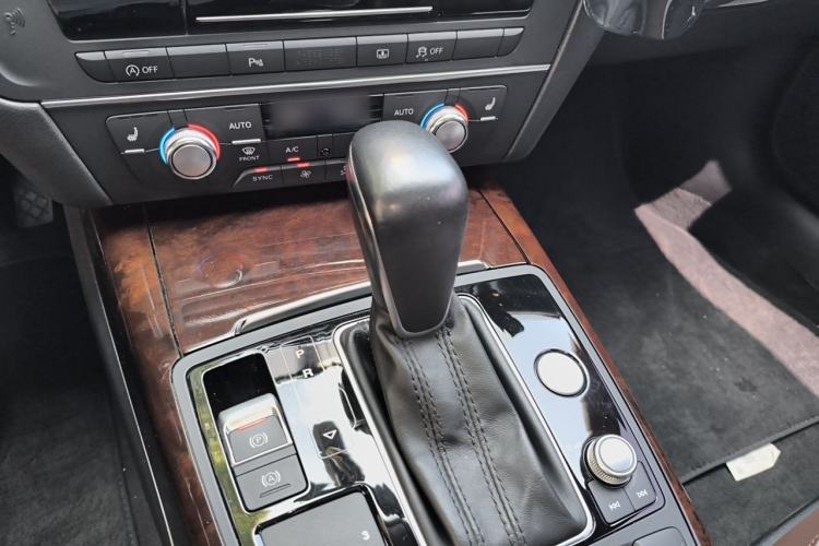 Used Audi A6L 2017 30 FSI Comfort Model Gear Lever