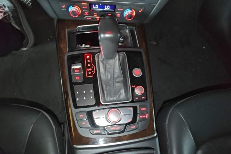 Used Audi A6L 2017 30 FSI Comfort Model Gear Lever