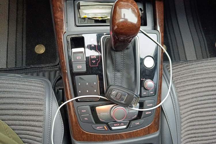 Used Audi A6L 2017 TFSI Sport Edition Gear Lever