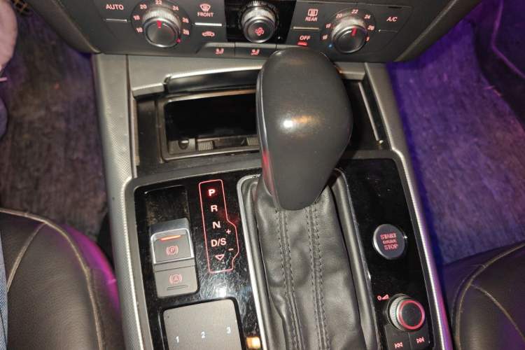Used Audi A6L 2017 TFSI Technology Edition Gear Lever
