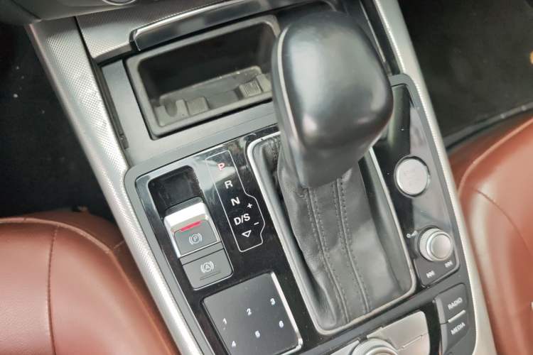 Used Audi A6L 2017 TFSI Technology Edition Gear Lever