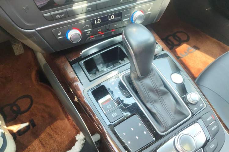 Used Audi A6L 2017 30 FSI Comfort Model Gear Lever