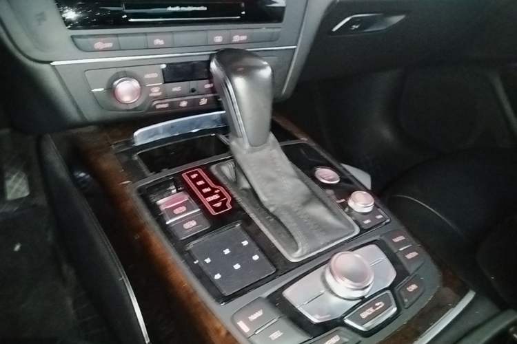 Used Audi A6L 2017 30 FSI Comfort Model Gear Lever