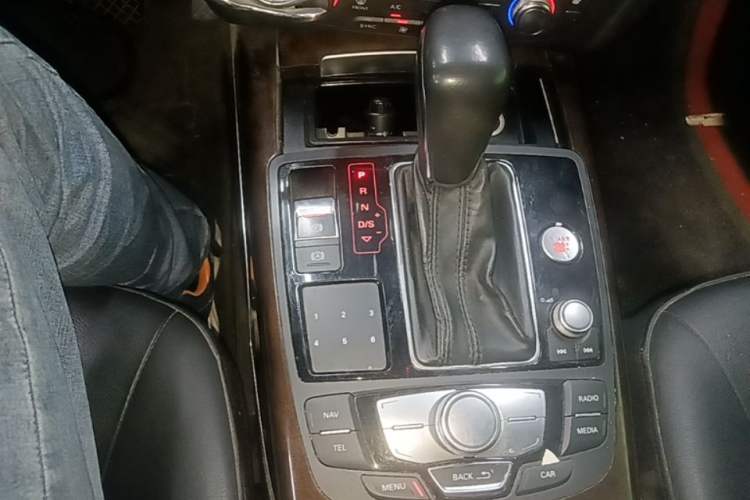 Used Audi A6L 2017 30 FSI Comfort Model Gear Lever