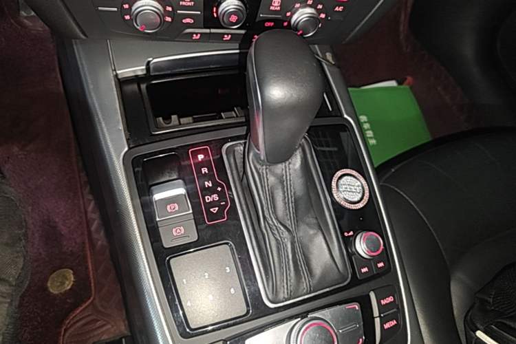 Used Audi A6L 2017 TFSI Technology Edition Gear Lever