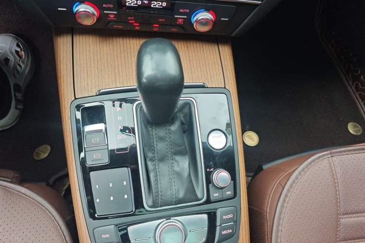 Used Audi A6L 2017 30 FSI Comfort Model Gear Lever