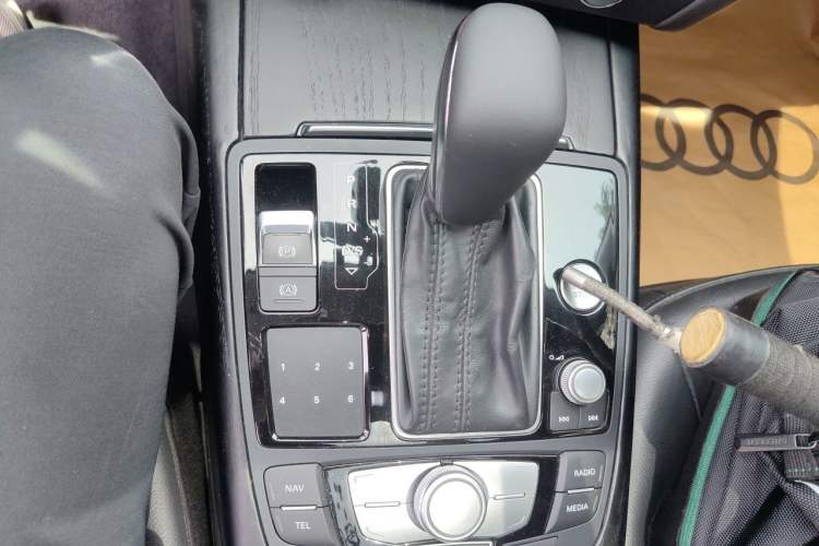 Used Audi A6L 2017 45 TFSI quattro Sport Edition Gear Lever