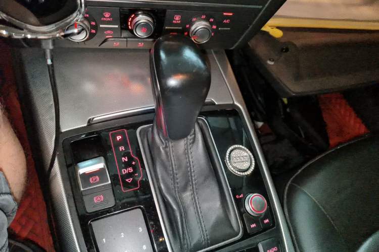 Used Audi A6L 2017 TFSI Technology Edition Gear Lever