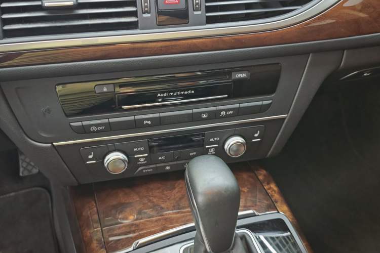 Used Audi A6L 2017 30 FSI Comfort Model Interior 4
