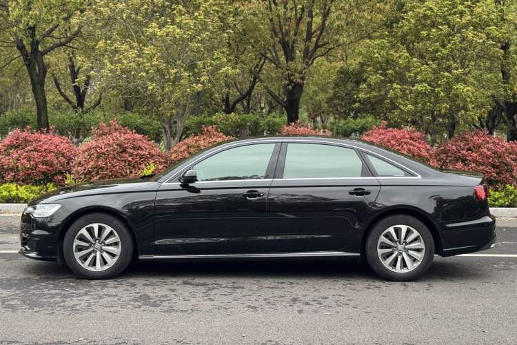 Used Audi A6L 2017 30 FSI Comfort Model Interior 4