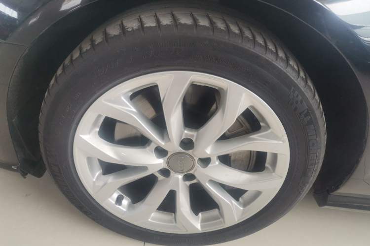 Used Audi A6L 2017 45 TFSI quattro Sport Edition Left Front Wheel Hub