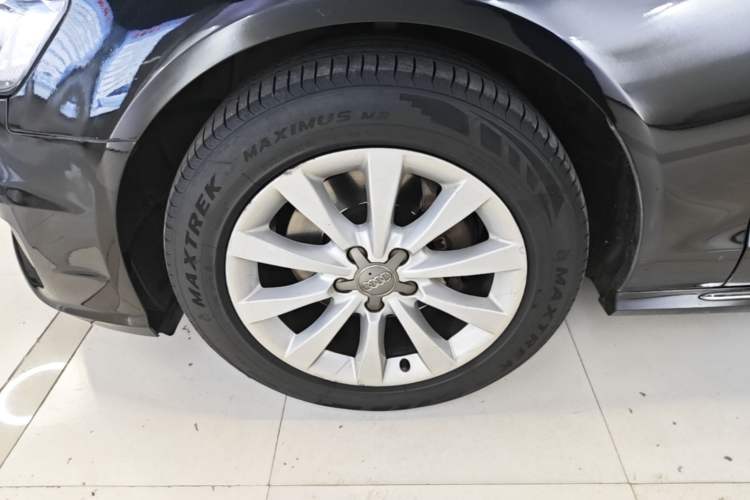 Used Audi A6L 2017 TFSI Technology Edition Left Front Wheel Hub