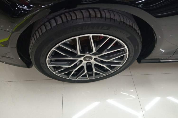 Used Audi A6L 2017 45 TFSI quattro Sport Edition Left Front Wheel Hub
