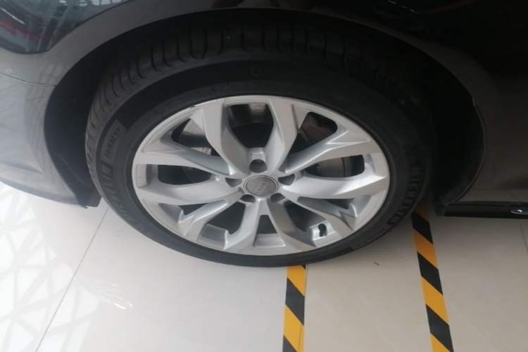 Used Audi A6L 2017 45 TFSI quattro Sport Edition Left Front Wheel Hub