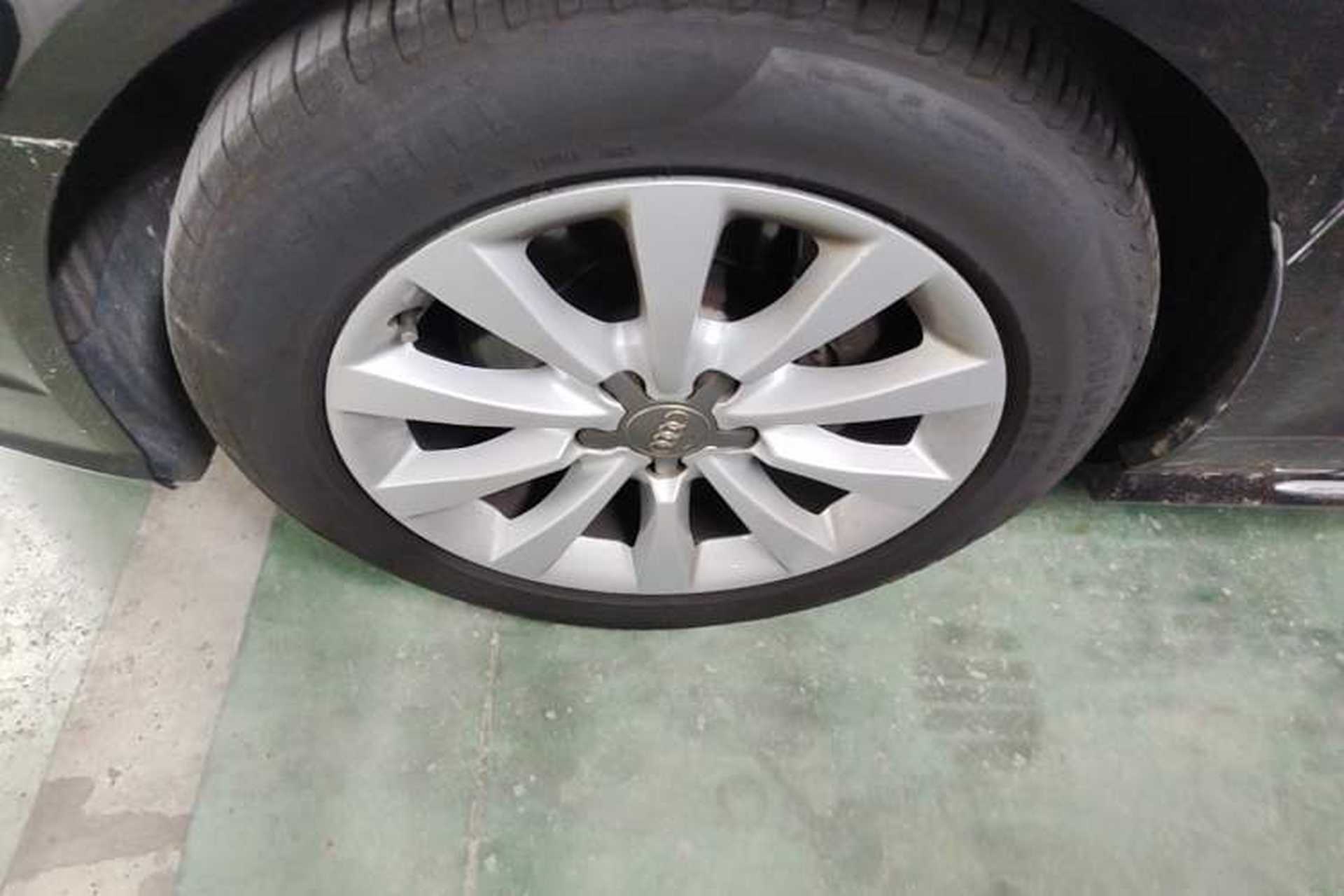 Used Audi A6L 2017 30 FSI Technology Model Left Front Wheel Hub