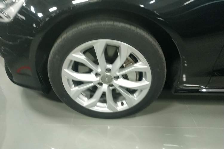 Used Audi A6L 2017 45 TFSI quattro Sport Edition Left Front Wheel Hub