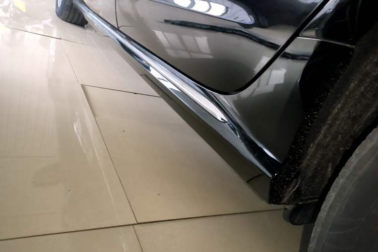 Used Audi A6L 2017 30 FSI Comfort Model Left Side Sill