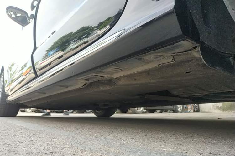 Used Audi A6L 2017 30 FSI Comfort Model Left Side Sill