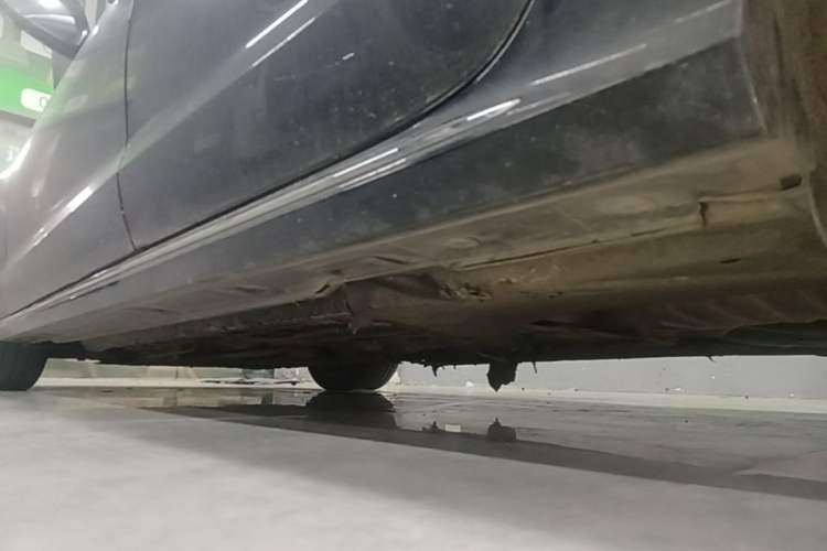 Used Audi A6L 2017 30 FSI Comfort Model Left Side Sill