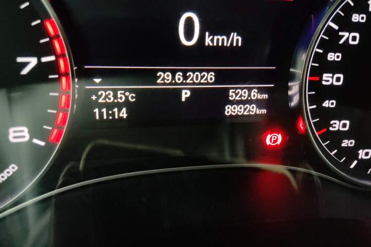 Used Audi A6L 2017 TFSI Technology Edition Odometer Close Up