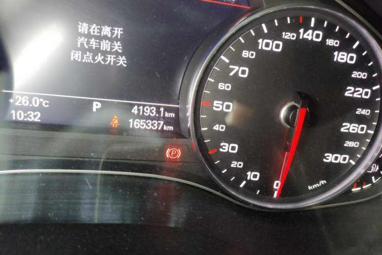 Used Audi A6L 2017 45 TFSI quattro Sport Edition Odometer Close Up
