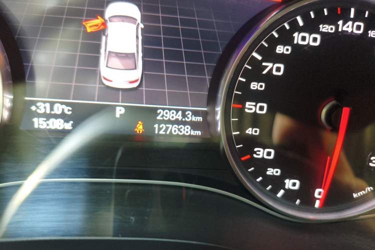 Used Audi A6L 2017 TFSI Technology Edition Odometer Close Up