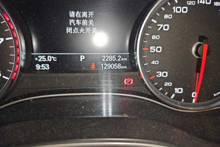 Used Audi A6L 2017 45 TFSI quattro Sport Edition Odometer Close Up