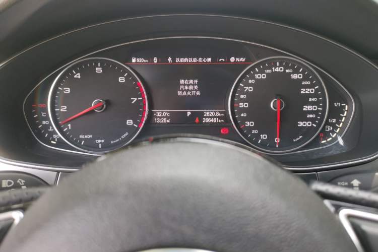 Used Audi A6L 2017 45 TFSI quattro Sport Edition Odometer Close Up