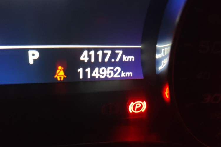 Used Audi A6L 2017 TFSI Technology Edition Odometer Close Up
