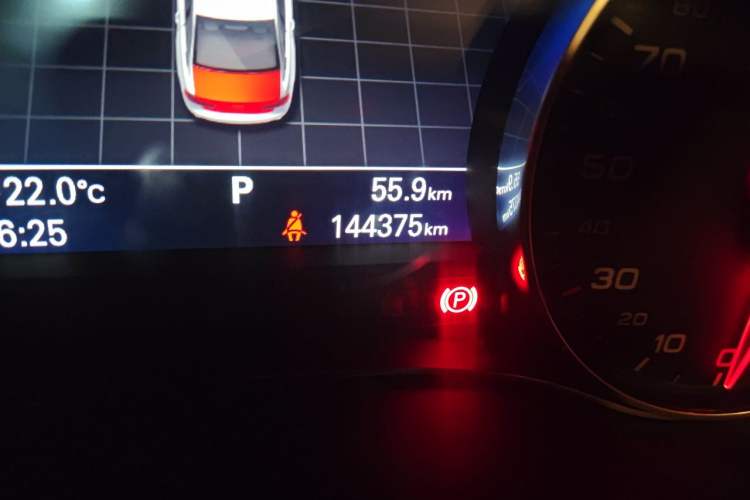 Used Audi A6L 2017 TFSI Technology Edition Odometer Close Up