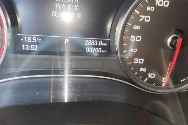 Used Audi A6L 2017 TFSI Technology Edition Odometer Close Up