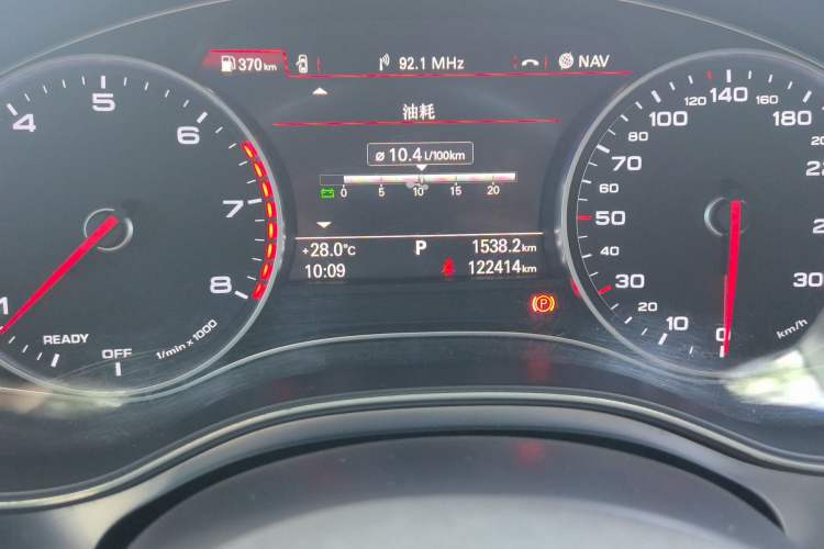 Used Audi A6L 2017 45 TFSI quattro Sport Edition Odometer Close Up