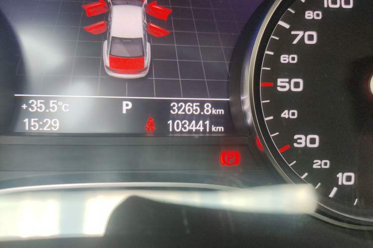 Used Audi A6L 2017 TFSI Technology Edition Odometer Close Up