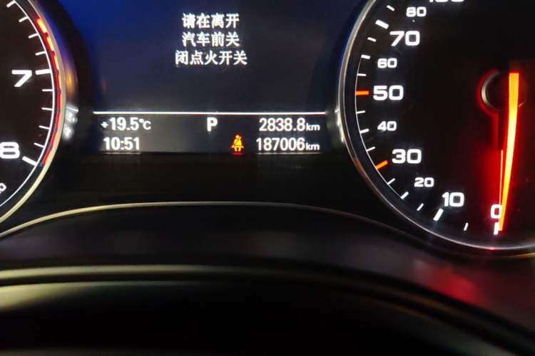 Used Audi A6L 2017 30 FSI Technology Model Odometer Close Up