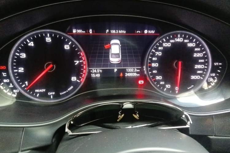 Used Audi A6L 2017 TFSI Technology Edition Odometer Close Up